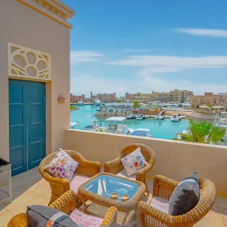 Seaview Penthouse With Roof In Marina El Gouna Egypt