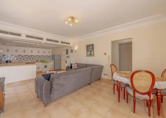 Nyaraló Seaview Penthouse With Roof In Marina El Gouna Egypt Gurdaka