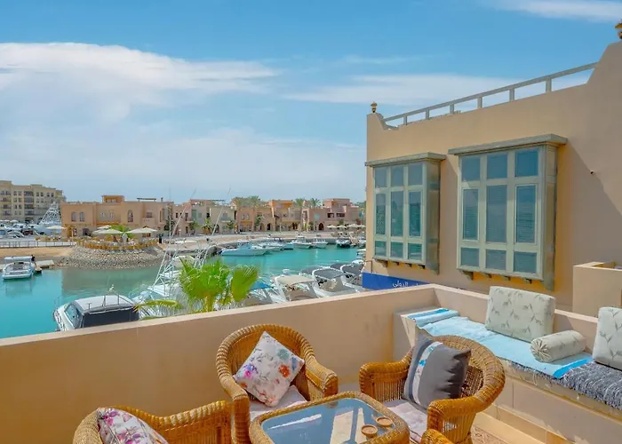 Nyaraló Seaview Penthouse With Roof In Marina El Gouna Egypt Gurdaka