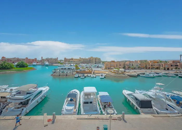 Seaview Penthouse With Roof In Marina El Gouna Egypt Nyaraló Gurdaka