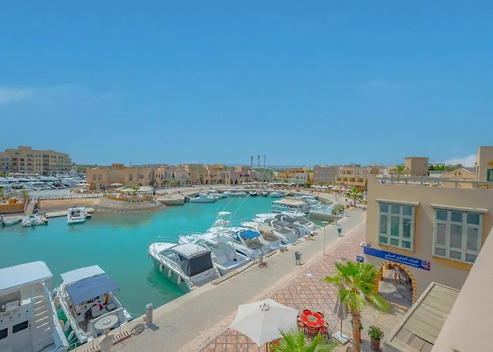 Seaview Penthouse With Roof In Marina El Gouna Egypt Nyaraló
