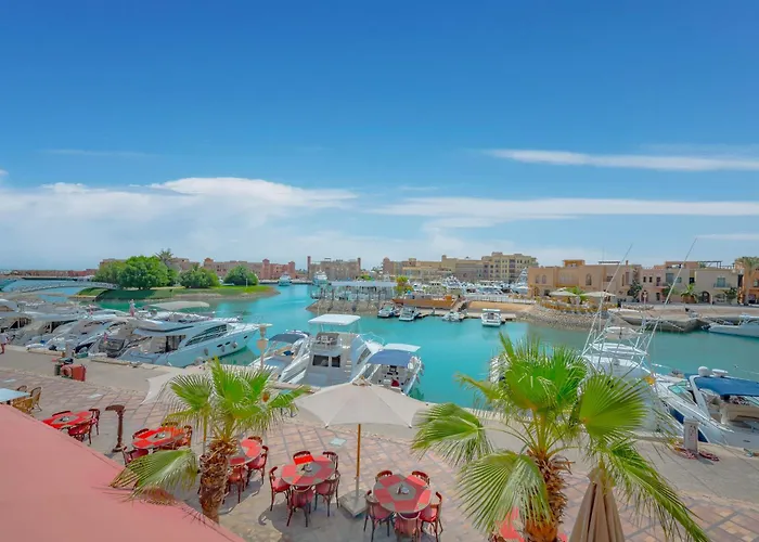 Seaview Penthouse With Roof In Marina El Gouna Egypt