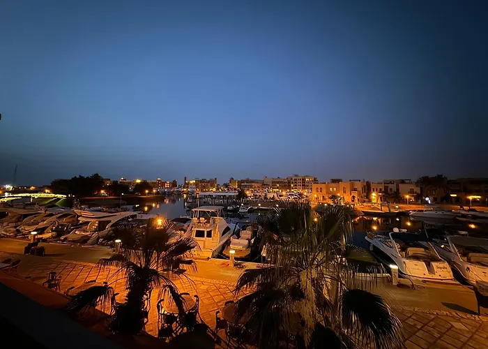Seaview Penthouse With Roof In Marina El Gouna Egypt Nyaraló